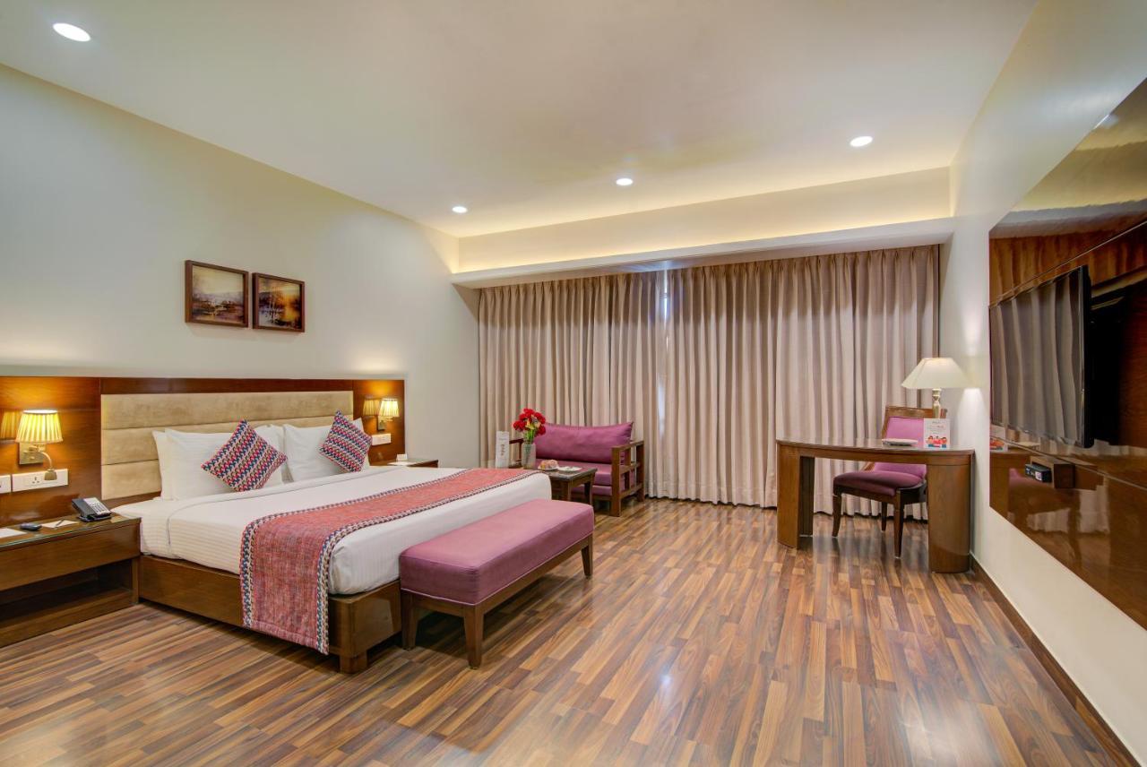 Hotel Home In By Amrik Sukhdev Sonipat Exterior photo